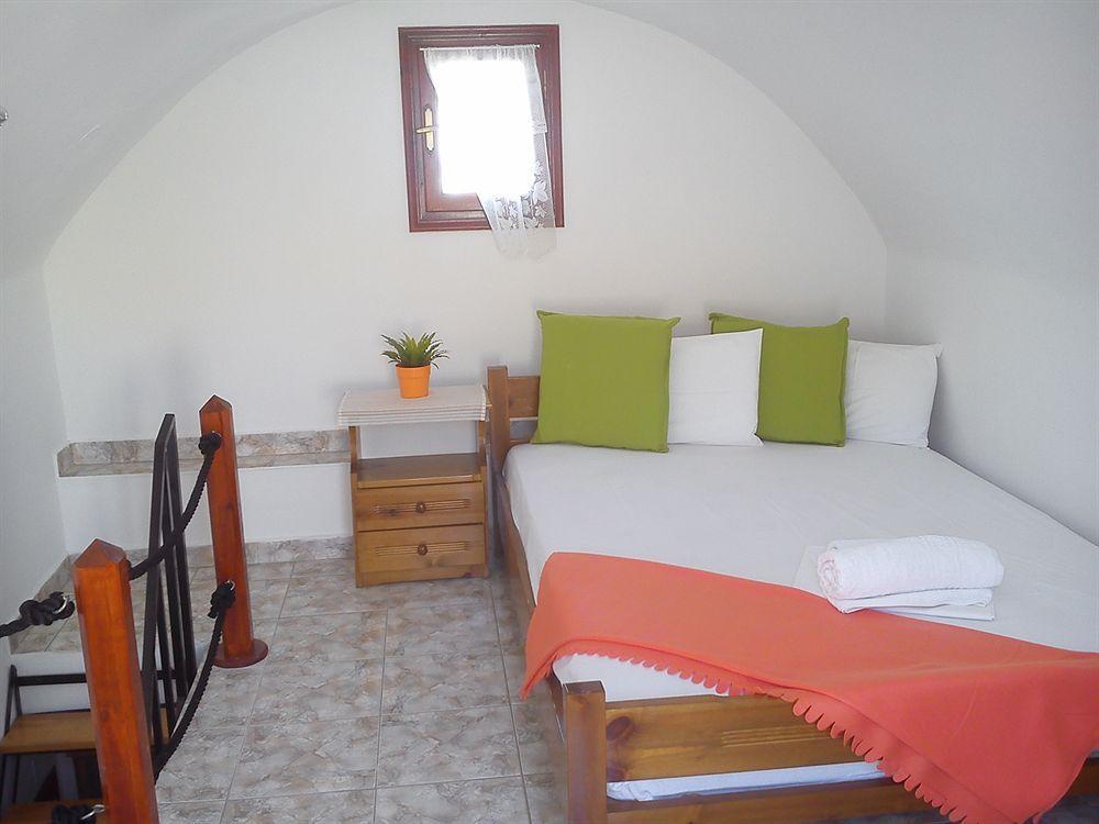 Marina Studios Tilos Luaran gambar